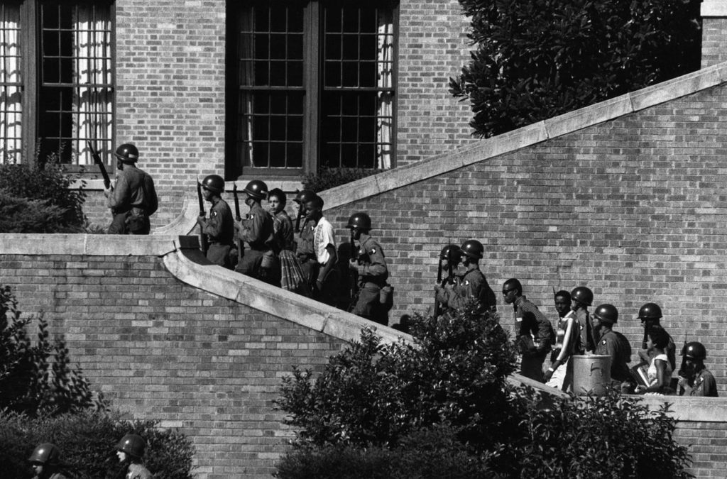 elizabeth-eckford-the-little-rock-nine-rob-bauer-books